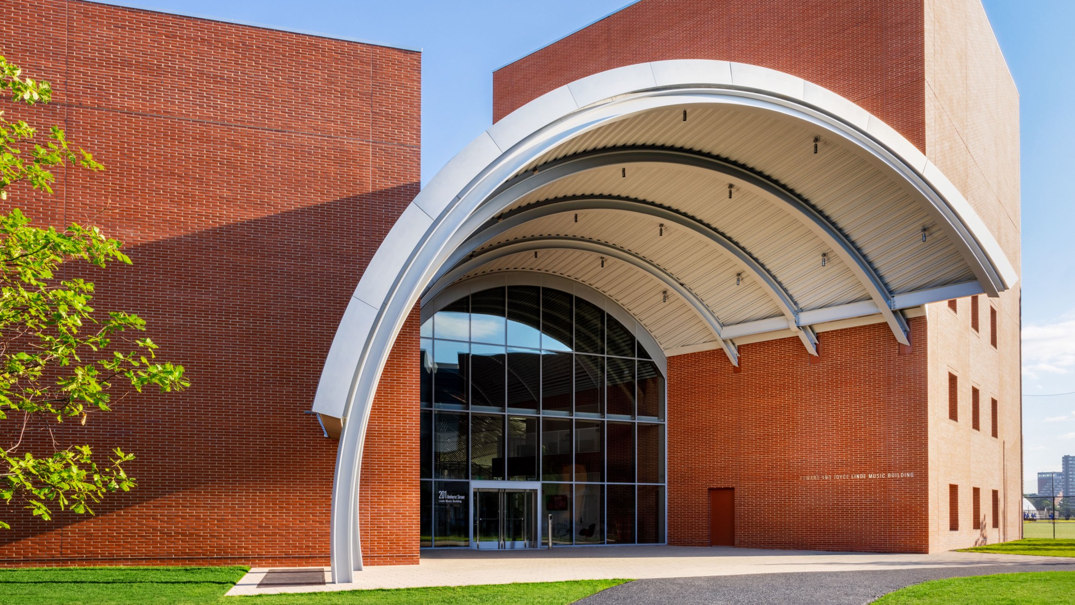 Edward and Joyce Linde Music Building at MIT on a sunny day.